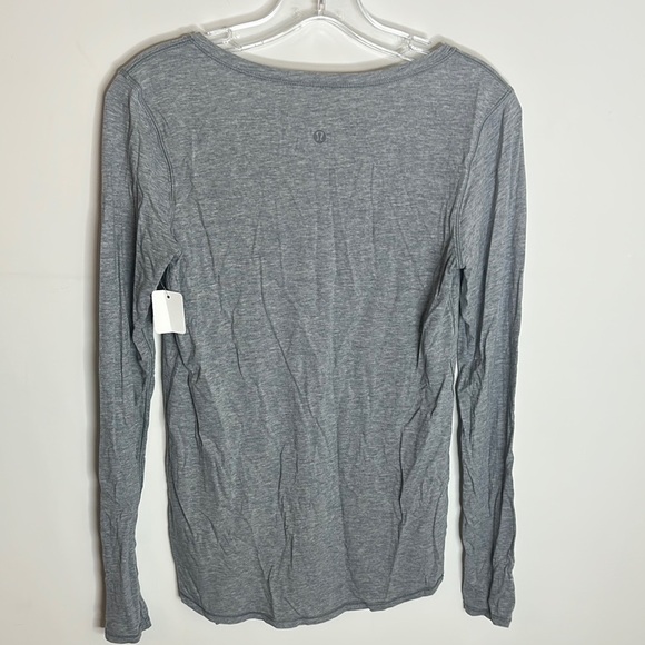 Lululemon Knot a problem Gray V-Neck Women's Top 4 - Picture 6 of 6
